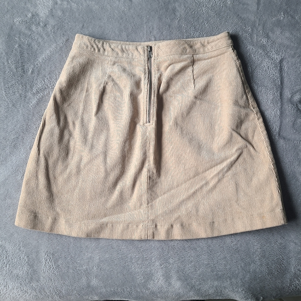 Forever 21 cream corduroy skirt size small